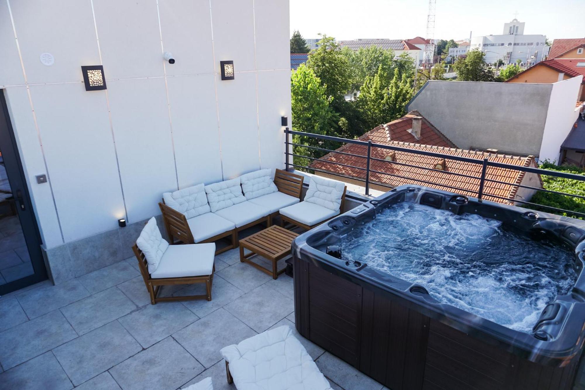 Hotel Fantazia ออราแด ภายนอก รูปภาพ